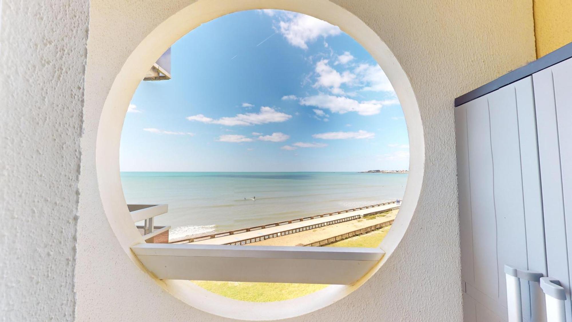 Panoramic View Face Mer Сен-Жиль-Круа-де-Ви Экстерьер фото